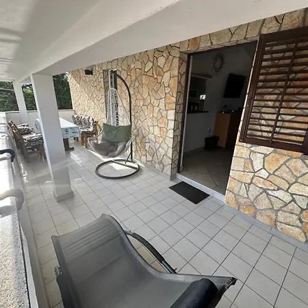 Apartment Mazi