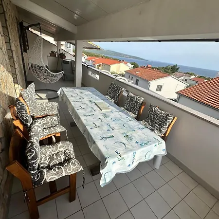 Apartment Mazi *
