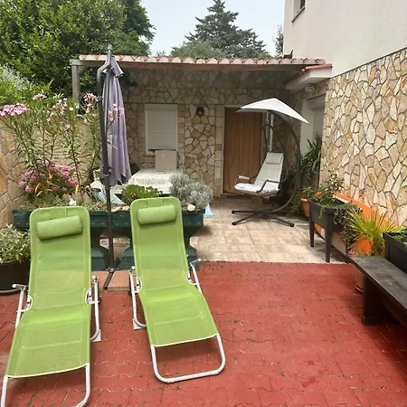 Mazi Apartment