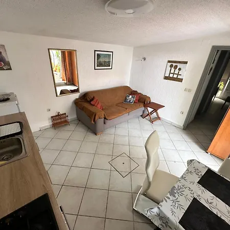 Apartment Mazi