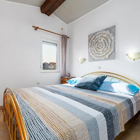 Apartment Mazi