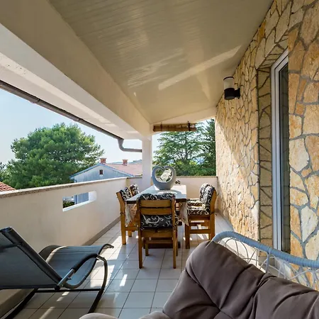 Apartment Mazi