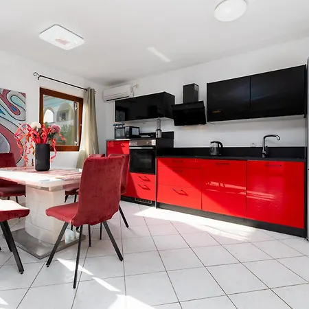 Mazi Apartament Krk Town